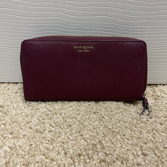 Kate Spade zip around wallet, burgundy/wine color. EUC. - Picture 1 of 4